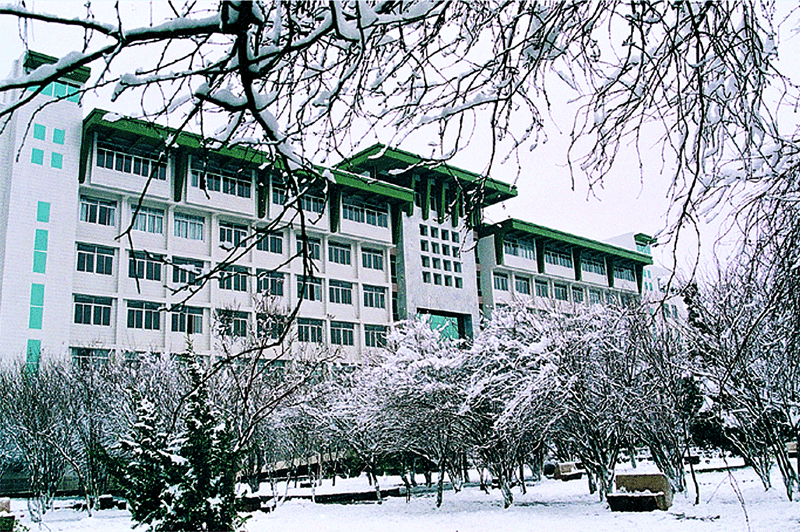 昆明醫(yī)學(xué)院校園美景