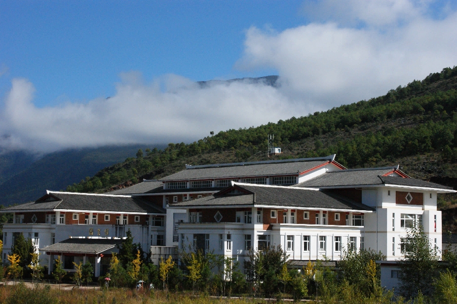 云南大學(xué)旅游文化學(xué)院——圖書館